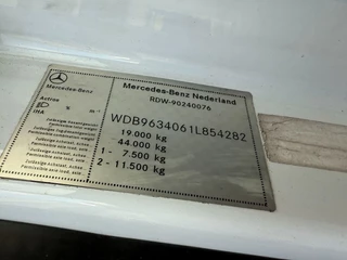 Mercedes-Benz Actros 2014 - 1842 4X2 MEGA + LIFTING DISH (HEFSCHOTEL) image 18