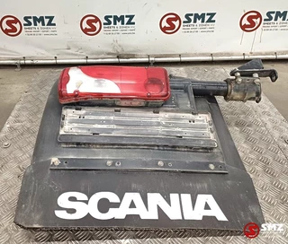 Scania N/A - Occ spatbordlsteun achteras, links achter Scania immagine 1