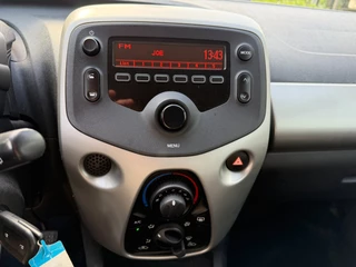 Citroën C1 2014 - 1.0 e-VTi Feel nw model ,5 deurs ,airco,stuurbekr,apk image 16