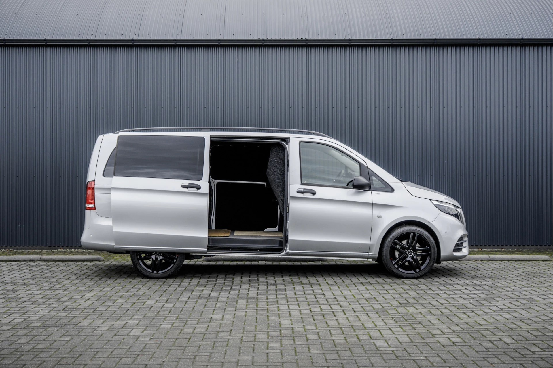 Mercedes-Benz Vito 2023 - 119 CDI | AMG Styling | ILS | Carplay | L+R Schuifdeur | Cruise | Camera immagine 8