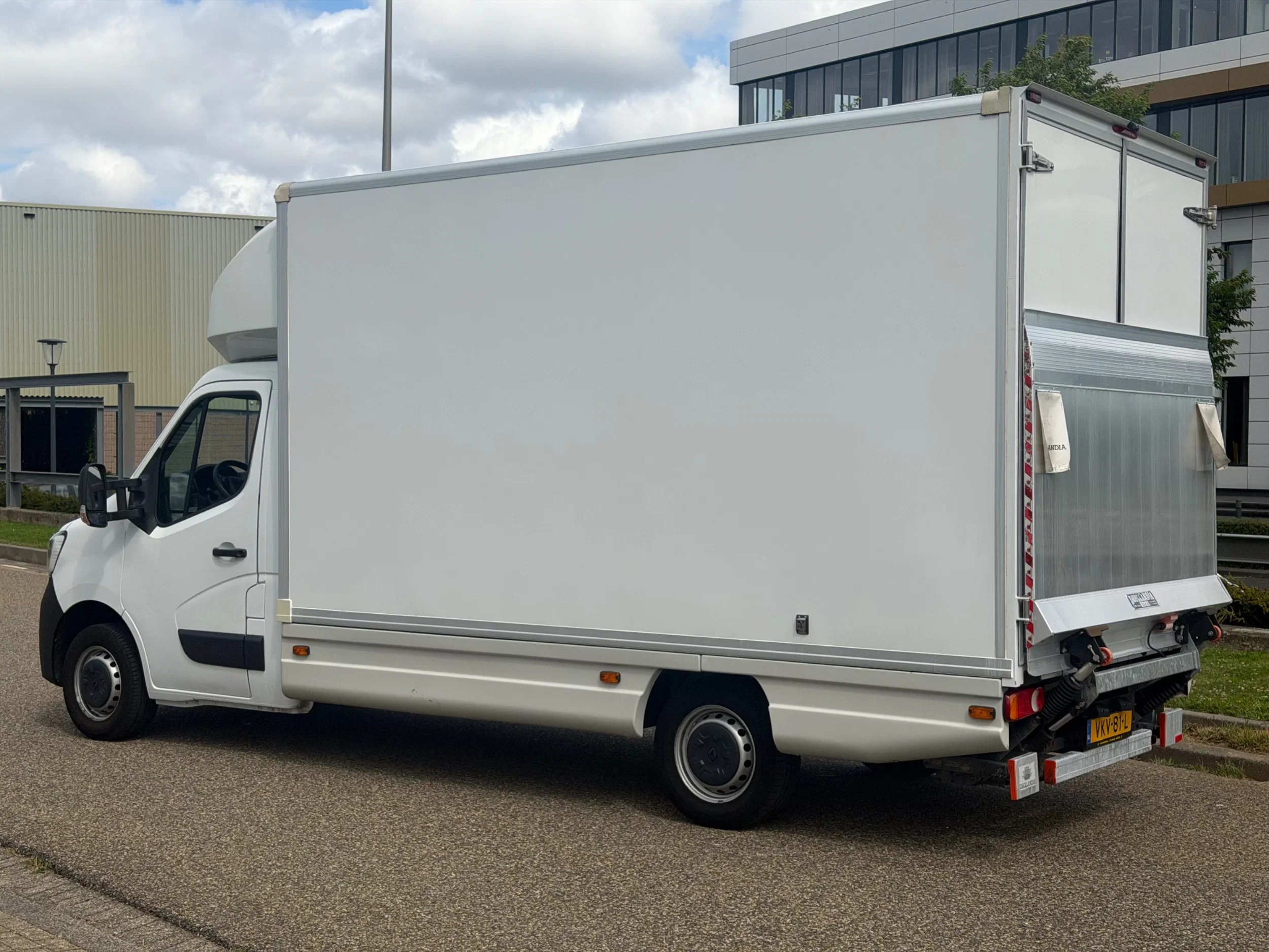Renault Master 2021 - 2.3DCI Bakwagen Laadklep Zeideur Airco Cruisecontrol 165PK EURO 6 afbeelding 6