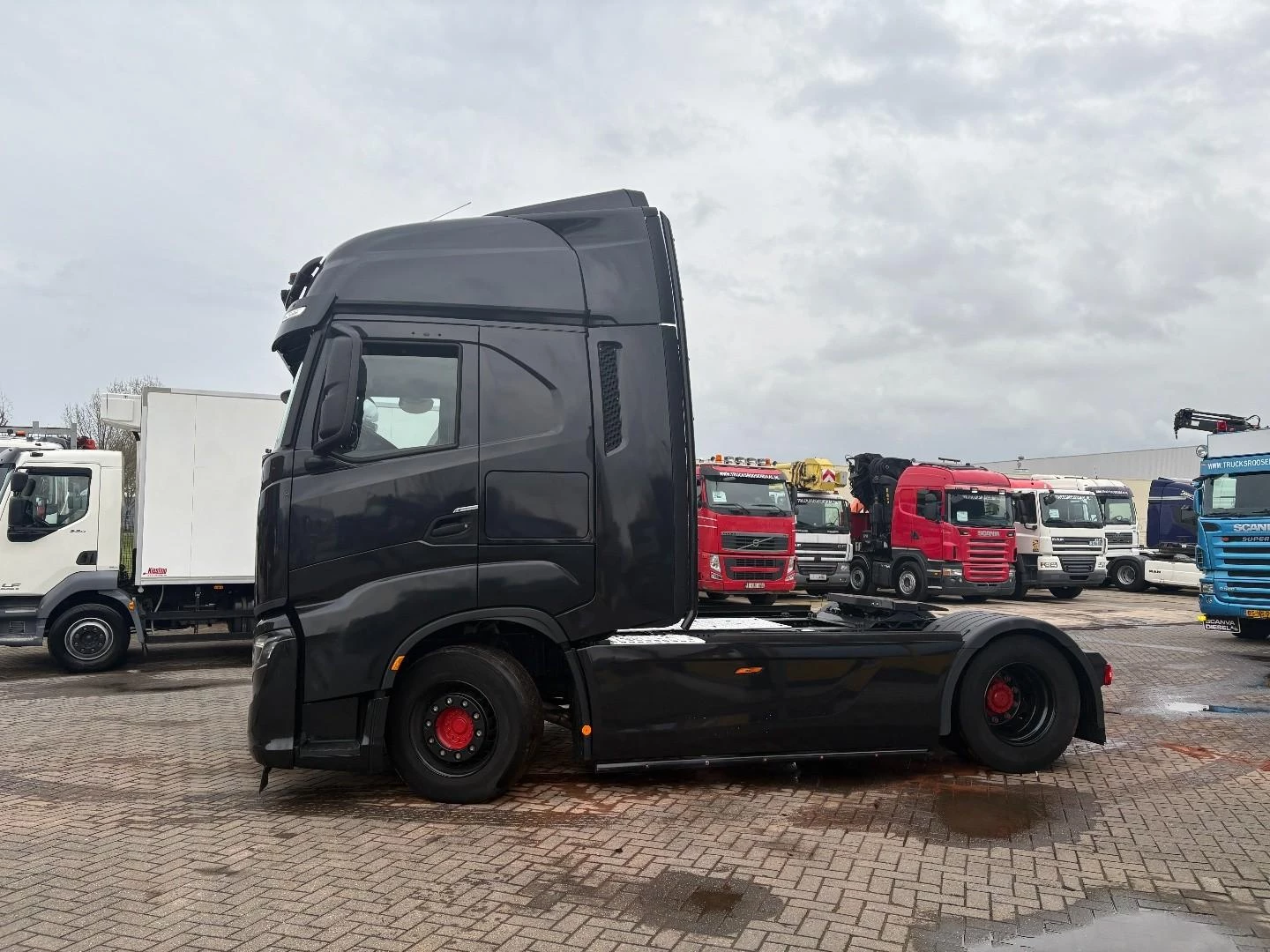 Iveco S-WAY 2024 image 3