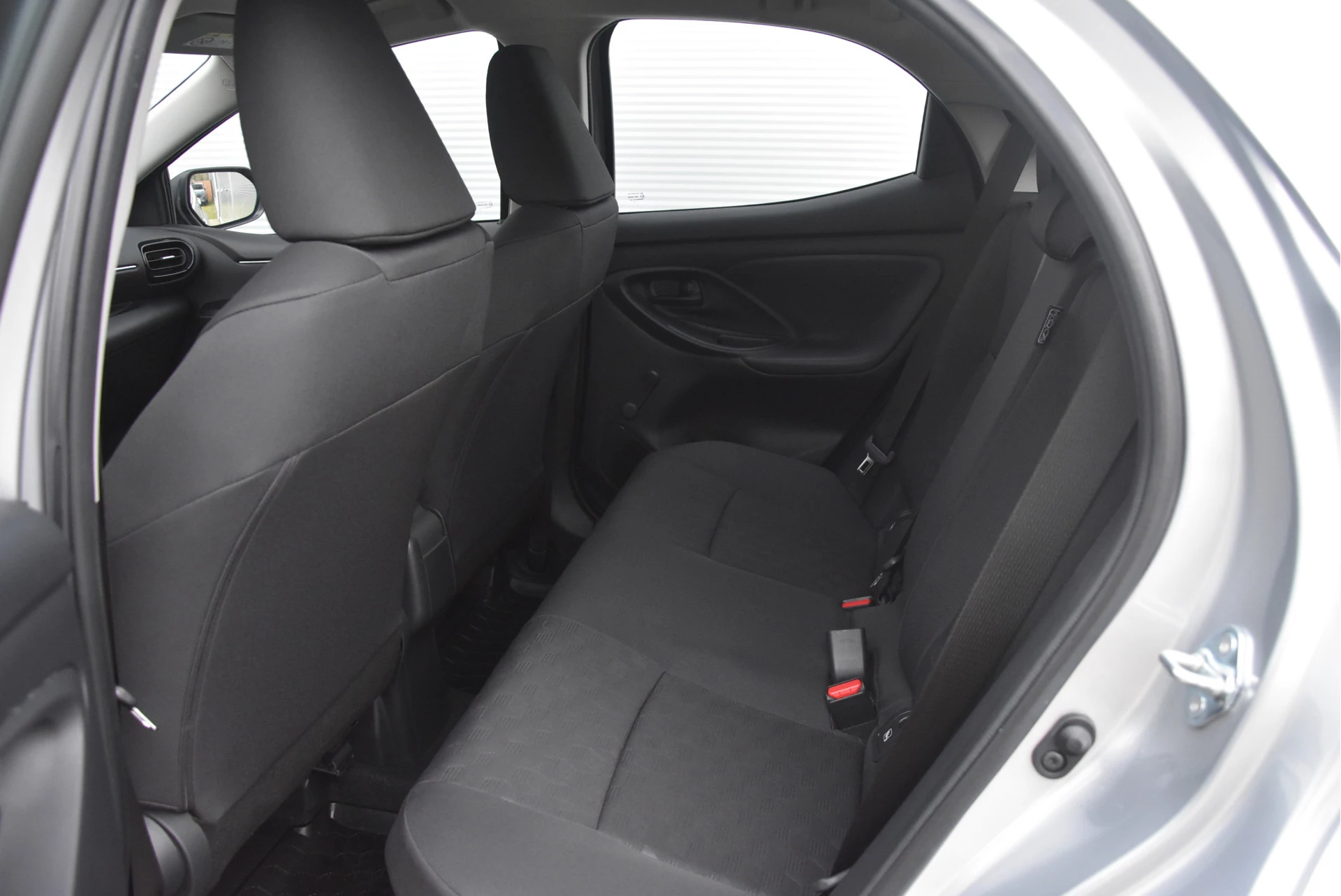 Toyota Yaris 2024 - 1.5 Hybrid 115 Comfort zdjęcie 22