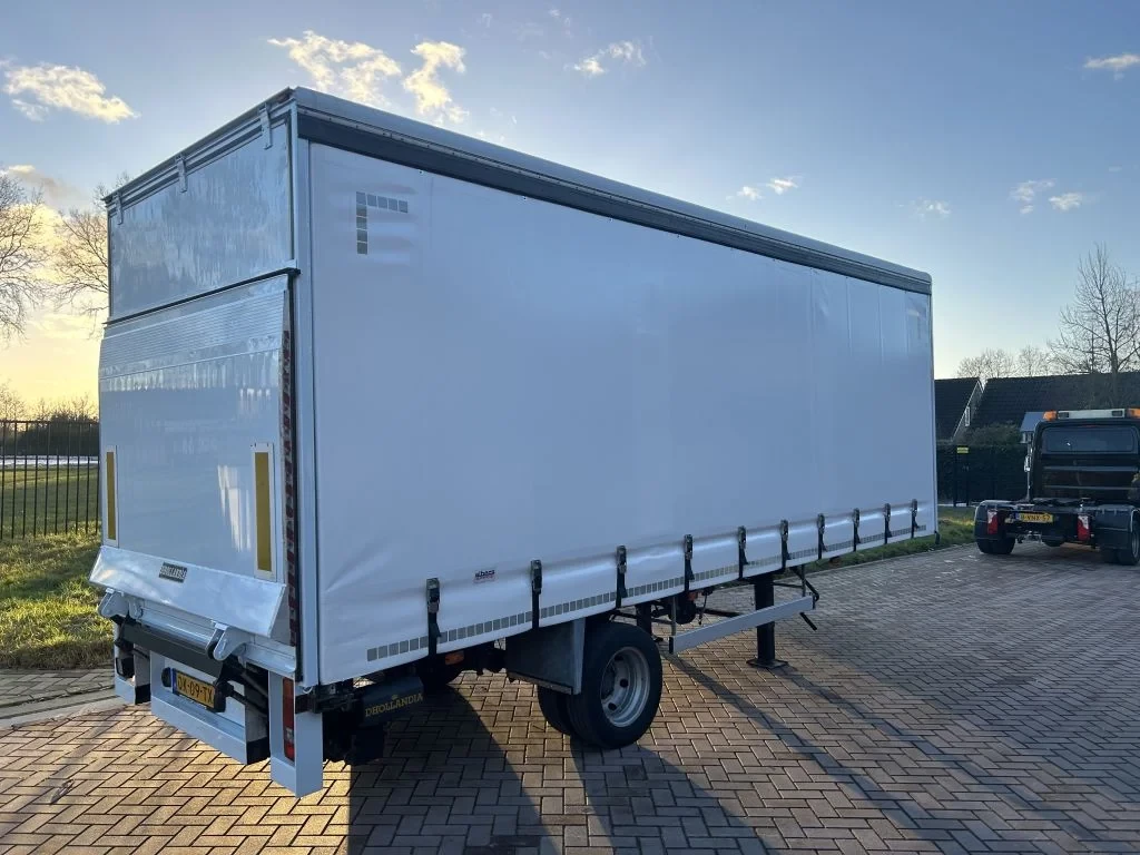 Veldhuizen 2009 - BE OPLEGGER 5.5 TON SCHUIFZEILEN 750 KG LAADKLEP immagine 3