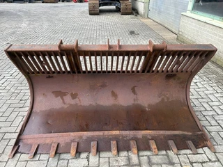 Volvo - Puin Bak for sale