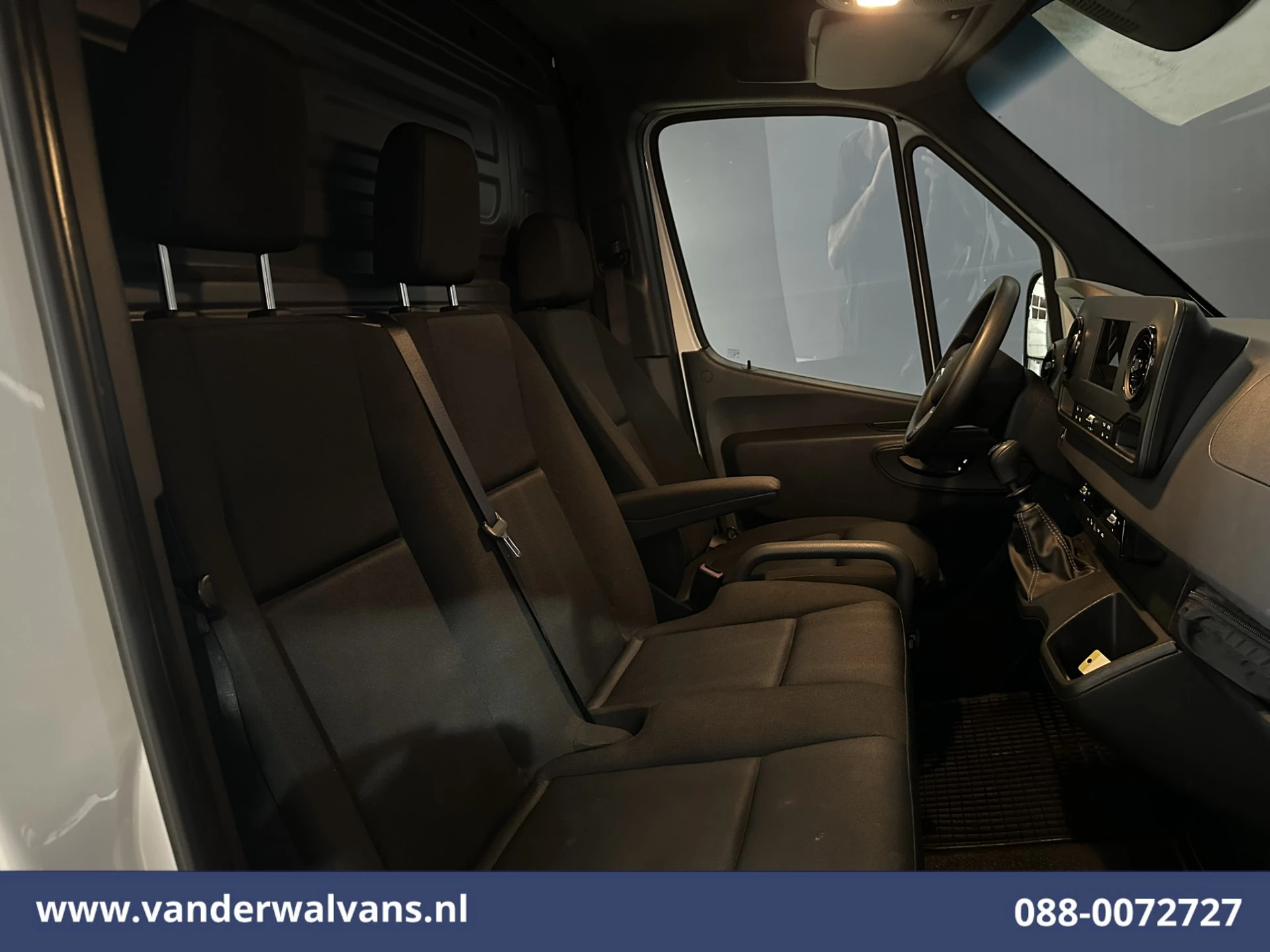 Mercedes-Benz Sprinter 2020 - 315 CDI 150pk L1H1 Euro6 Airco | Camera | Navigatie | Apple Carplay | Chauffeursstoel | Tachograaf obrázek 8