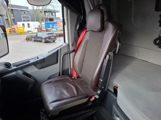 Renault T480 Comfort 2018 - / DOUBLE TANK / TUV:26-06-2026 / PARK-AIRCO / FRIDGE / LWDS / FULL-SPOILER / 2XBED / AUTOMATIC / EURO-6 / 2018 imagen 23