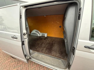 Volkswagen Transporter 2015 - 2.0 TDI 114 PK L2 Airco Trekhaak Nwe Apk Navi NAP Boekjes Lmv afbeelding 3 miniatuur
