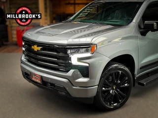 Chevrolet Silverado 2024 - Black Edition 6.2 V8 420 PK, zdjecie 4
