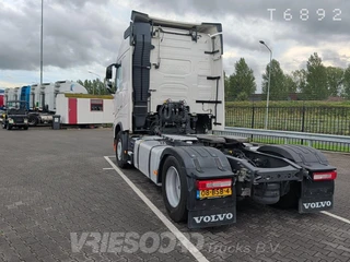 Volvo 2021 - 460 изображение 2 миниатюра