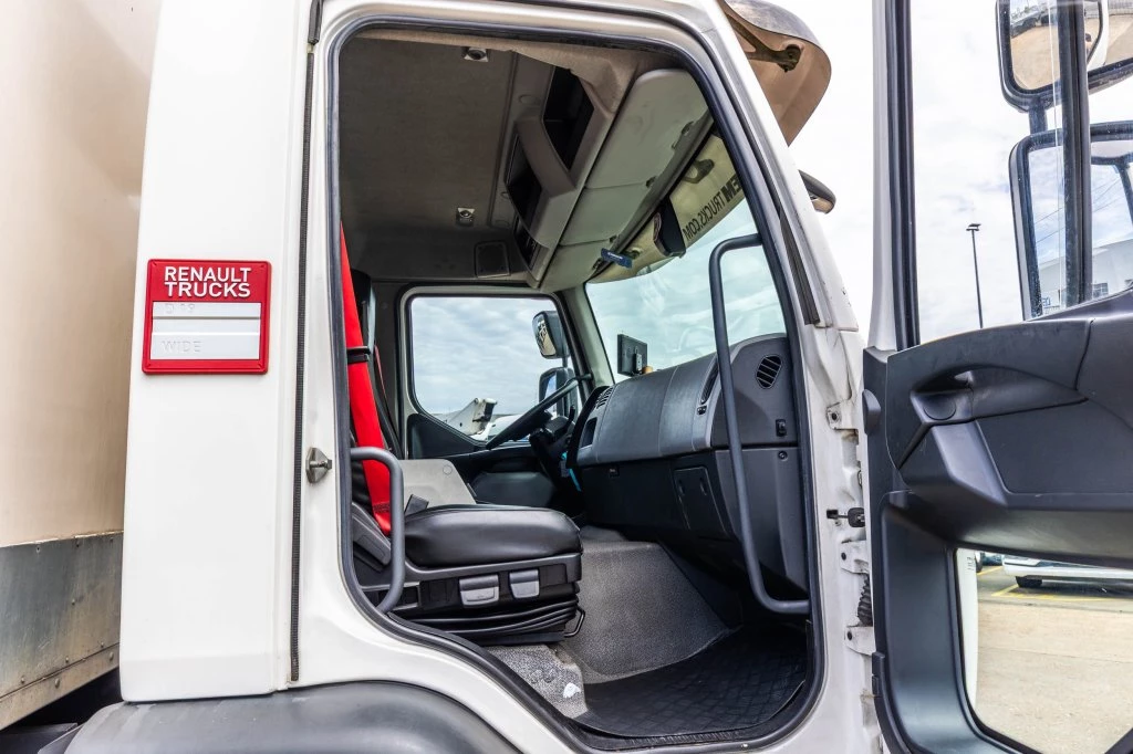 Renault 2016 - D19.320 DXI+DHOLLANDIA 2T. obrázek 22