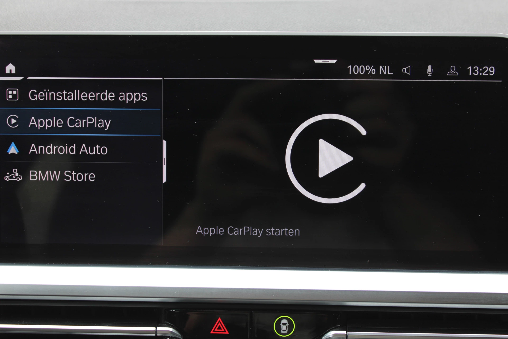 BMW 3 Series 2022 - Touring 330e High Executive M-SPORT SHADOW PANORAMADAK MEMORY 360-CAMERA KEY-LESS CARPLAY TREKHAAK obrázek 25