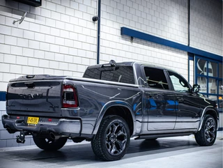 Dodge Ram 1500 2024 - Limited Night | 5.7L HEMI V8 4x4 Crew Cab image 3