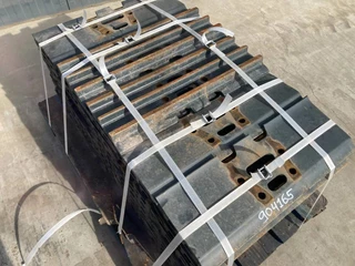 Komatsu N/A - PC150 / PC160 / PC180 / PC210 / PC240 3 Grouser 60 image 2