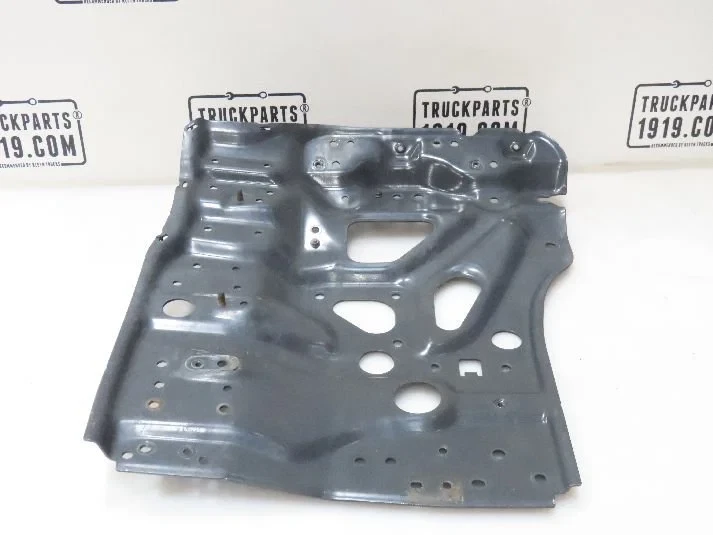 Scania - Body & Chassis Parts Instap frame Li. Scania afbeelding 1