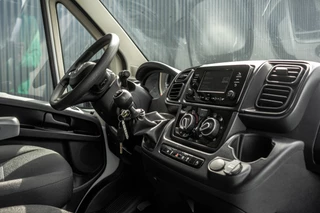 Citroën Jumper 2024 - 2.2 BlueHDi L4H3 | Nieuwstaat | 140 PK | Camera | Cruise | Airco | Lane Assist zdjecie 2