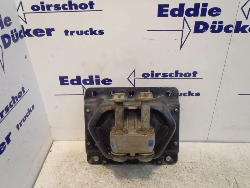 Volvo - 21228154 MOTORSTEUN,ACHTER FM/FH obrázek 1