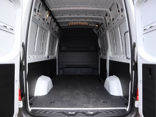 Mercedes-Benz eSprinter 2025 - 320 81kWh L2H2 - Trekhaak - Cruise - MBUX - 2025 obrazek 19