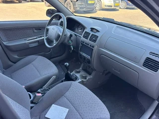 Kia Rio 2005 - 1.5 LS ICE , Airco bild 8