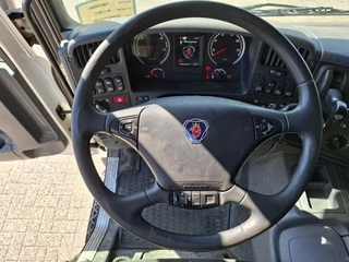 Scania P 2017 - P320 / HYBRIDE / ONLY:294233 KM / LIFT+LENKACHSE / SCHMITZ ISOLATED BOX / PLATFORM / LWDS / NAVI / XENON / AUTOMATIC / EURO-6 / 2017 image 23