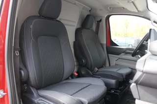 Ford Transit Custom 2025 - 320 2.0 TDCI L2H1 Limited 170pk - 1+1 Stoelopstelling - 2x Schuifdeur - Adaptive Cruise - Verwarmd stuur - Blind spot - Navigatie - Camera - Draadloos laden - Rijklaar imagen 38