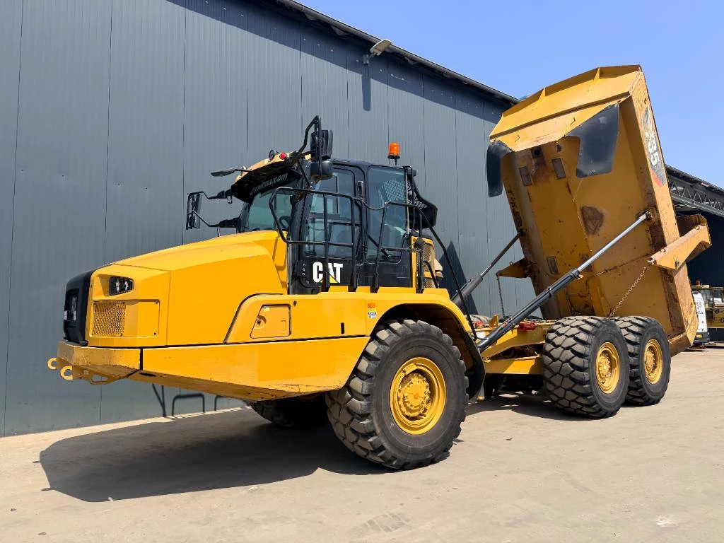 Cat 2018 - 735 04A afbeelding 1