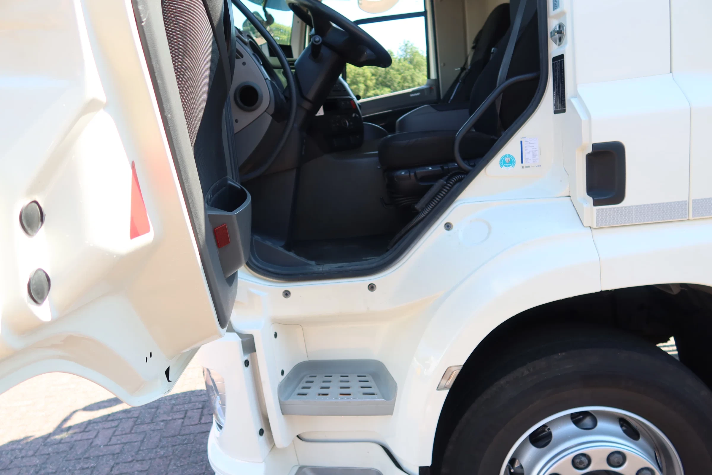 DAF CF 320 2020 - FA Bakwagen + Dhollandia 2000 kg klep obrázek 4