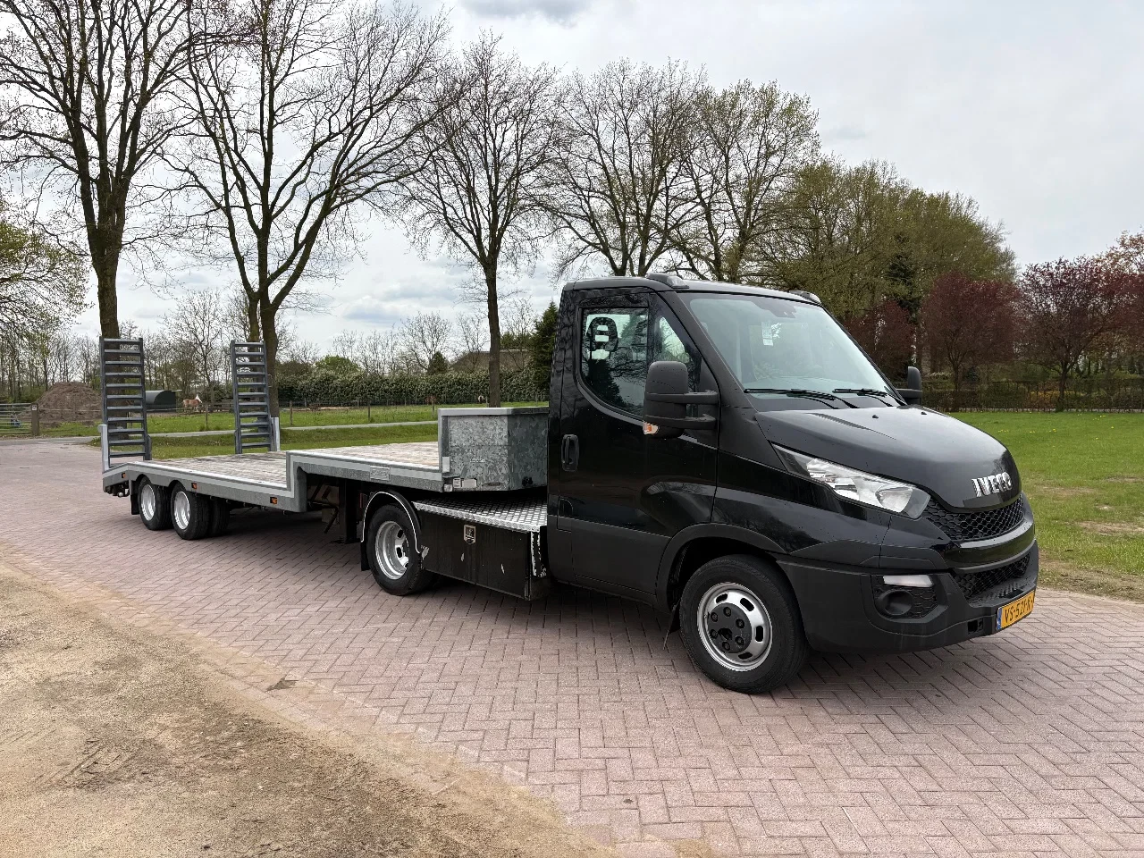 Iveco Daily 2015 - 40 C17 Hydro-Stopp Be trekker - oplegger veldhuizen 5.2 ton Bild 1