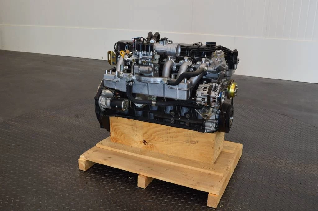 Nissan - TB45 forklift engine, Brand new! 100% original изображение 3