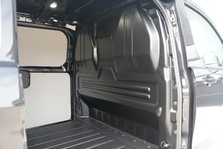 Ford Transit Custom 2025 - 320 2.0 TDCI L2H1 Limited 170pk - 1+1 Stoelopstelling - 2x Schuifdeur - Adaptive Cruise - Verwarmd stuur - Blind spot - Navigatie - Camera - Draadloos laden - Rijklaar image 43
