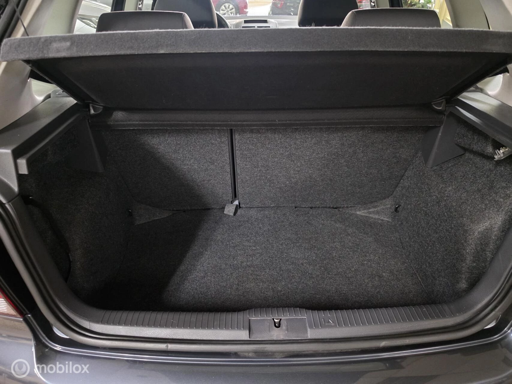 Volkswagen Polo 2008 - 1.4-16V Comfortline obrázek 15