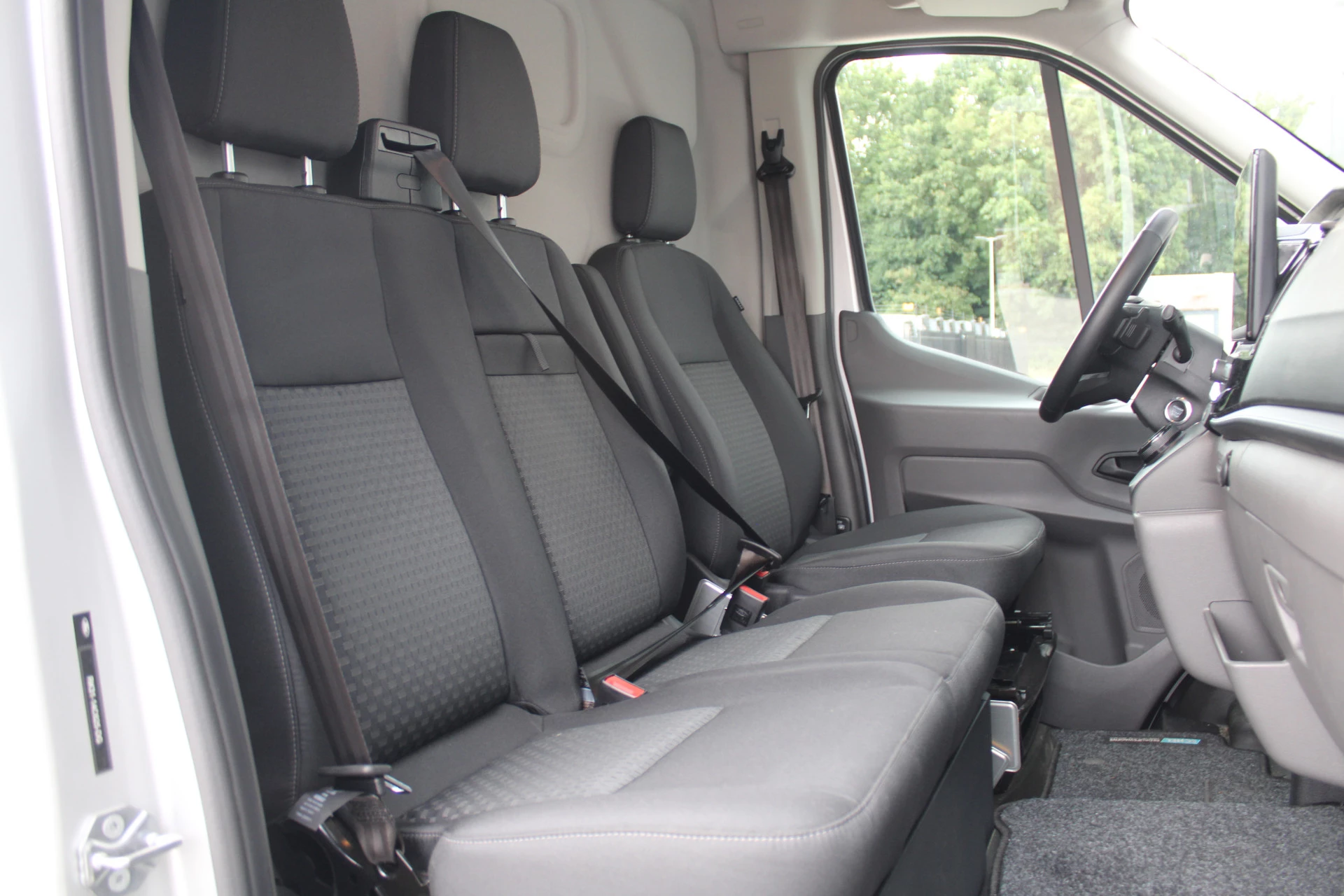 Ford Transit 2024 - 350 2.0 TDCI L3H2 Limited Raptor 165pk - LUCHTVERING - ACC - Blind Spot - 360 camera - Raptor Grill - Stoel-Stuurverwarming - Trekhaak - Rijklaar zdjęcie 41