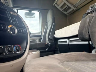 DAF XF 105.460 2011 - SPACECAB 4x2 (EURO 5 / AS-TRONIC / ZF-INTARDER / ADR-VLG / P.T.O.) imagen 11