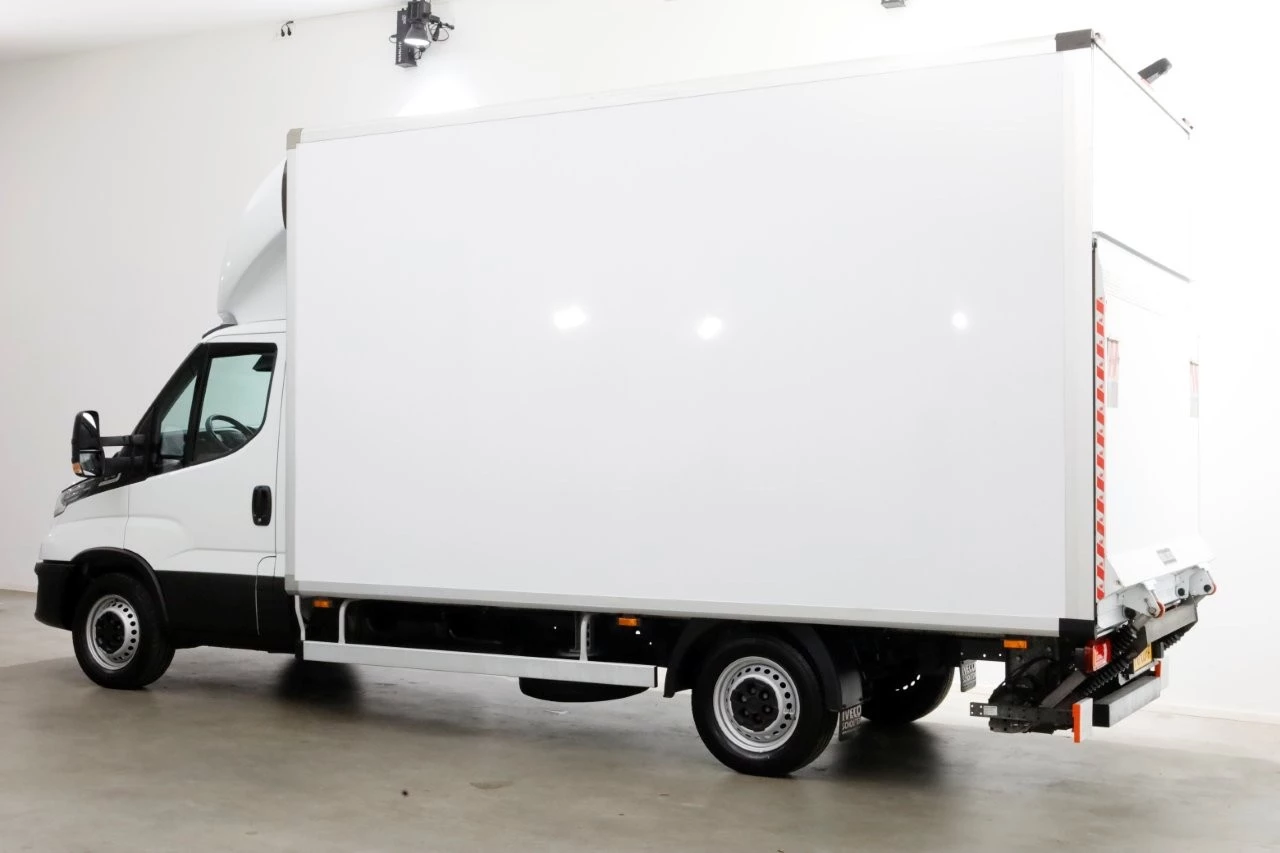 Iveco Daily 2022 - 35S14 136pk HiMatic Automaat Bakwagen met laadklep en zijdeur H235cm 03-2022 obrázek 10