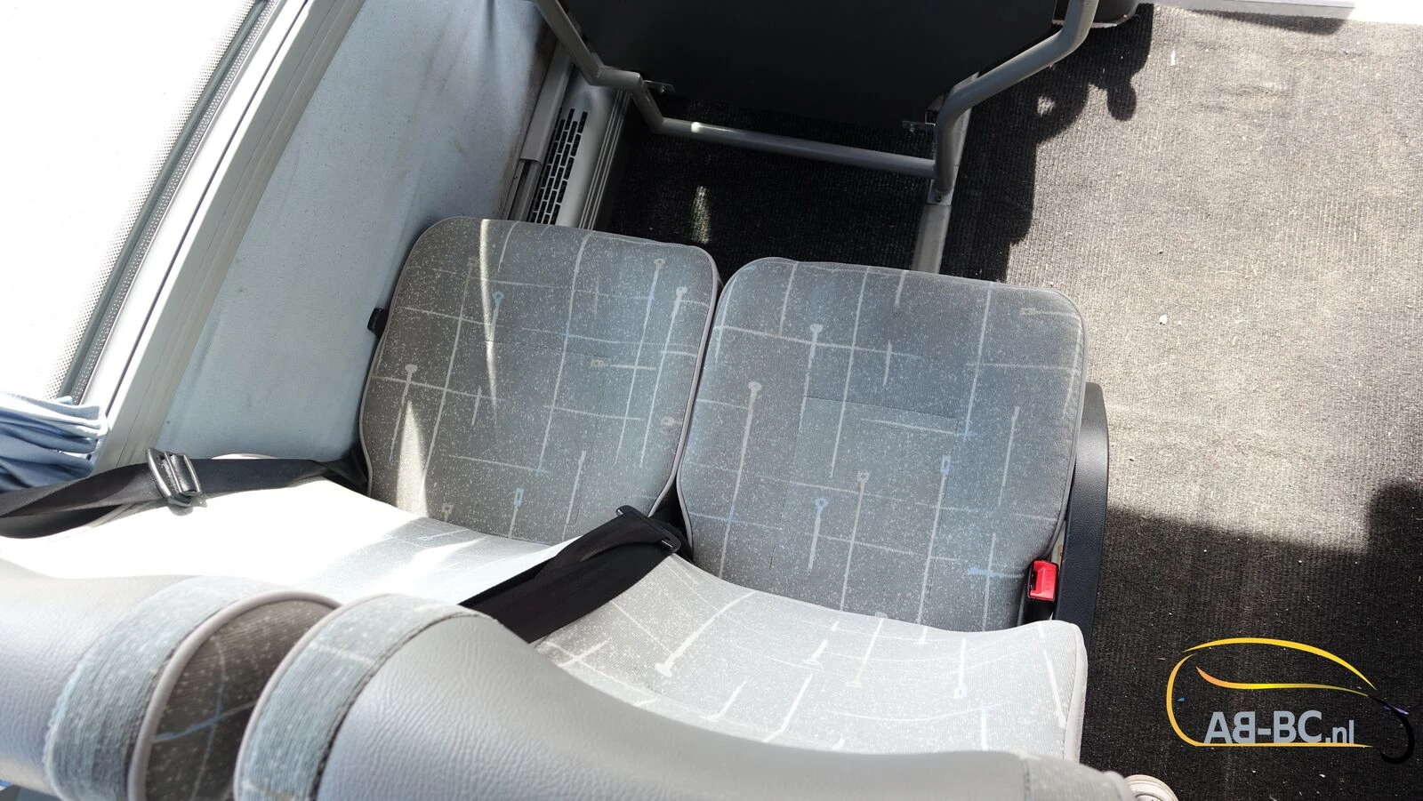 Isuzu Turquoise 30 seats EURO 6 2016 afbeelding 77