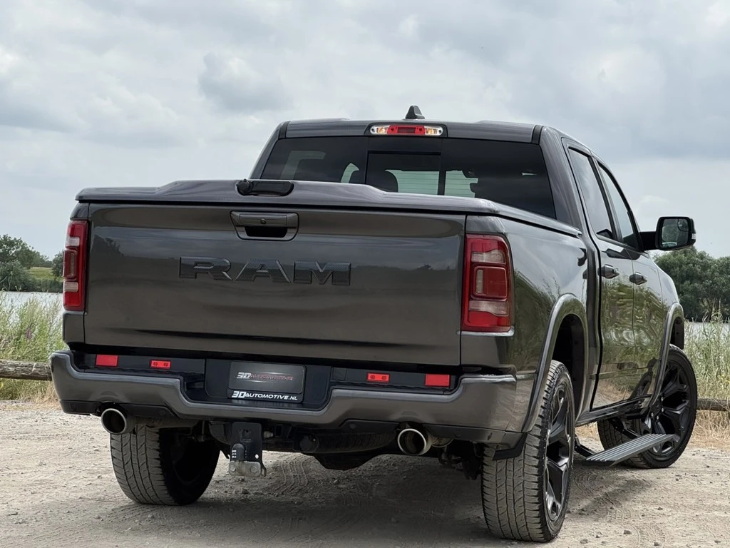 Dodge Ram 1500 2019 - LARAMIE 5.7L V8, 1E EIG, ONDERH HISTORIE, LIMITED WIELEN, PANO, 360, H&K, BLIS, ACC, LUCHTVERING afbeelding 4