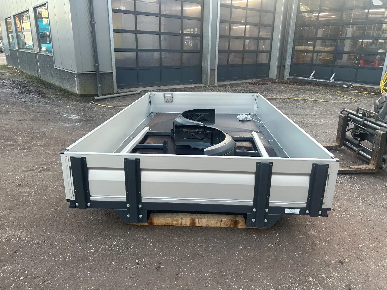 Henschel 2025 - open laadbak komt van MAN of Crafter afbeelding 5