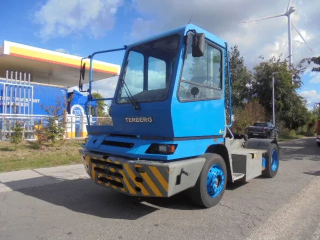 Terberg YT 182 2012 - NL KENTEKEN afbeelding 1