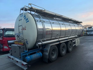 Magyar N/A 1996 - 34340 L + 3 COMPARTIMENTS 3X BPW AXLE zdjecie 4