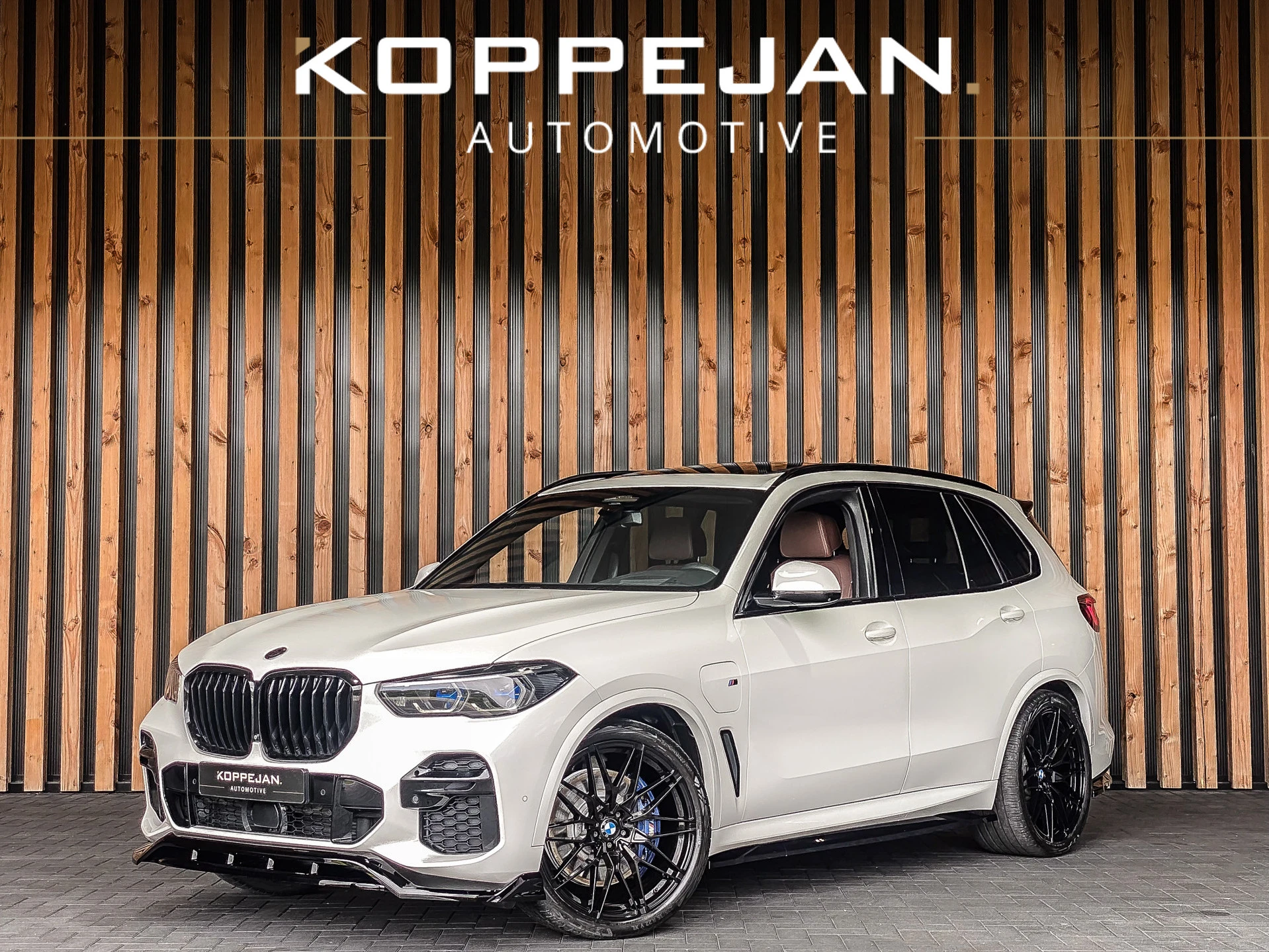 BMW X5 2022 - xDrive45e 394PK Automaat High Executive M-Sport afbeelding 1