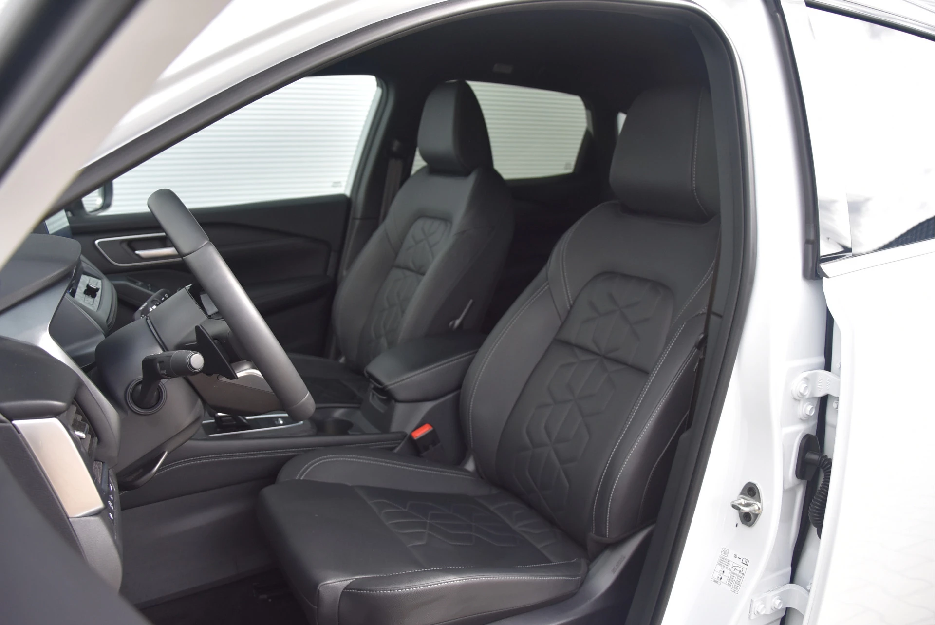 Nissan QASHQAI 2025 - 1.3 MHEV Xtronic Tekna | Cold Pack obrázek 35
