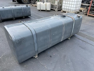 DAF N/A - 1673122 / 1949917 FUEL TANK 995 LTR 2269X700X700 MM image 2