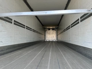 Schmitz Cargobull N/A 2016 - SKO 24/L CARRIER VECTOR 1950 MT D/E / DISCBRAKES / PALLETBOX / 265cm inside height / NL-trailer / APK: 08/2026 изображение 6