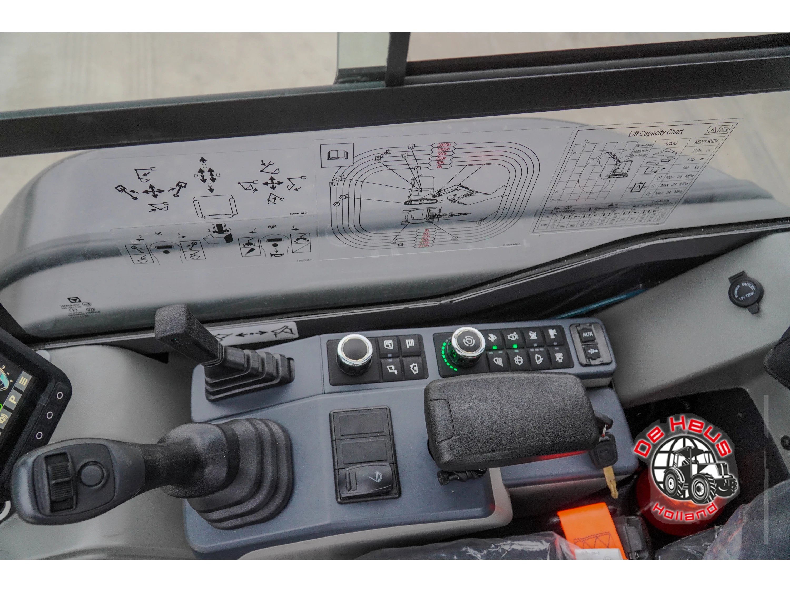 XCMG - XE27E CR-EV Bild 13