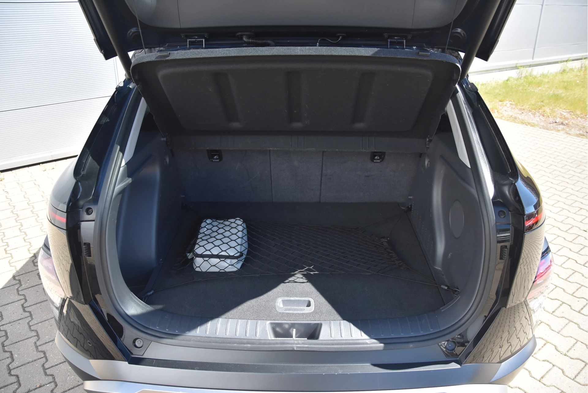 Hyundai Kona 2025 - 1.6 GDI HEV Premium afbeelding 17
