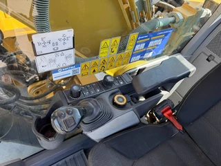 Cat N/A 2019 - 320 07B image 24