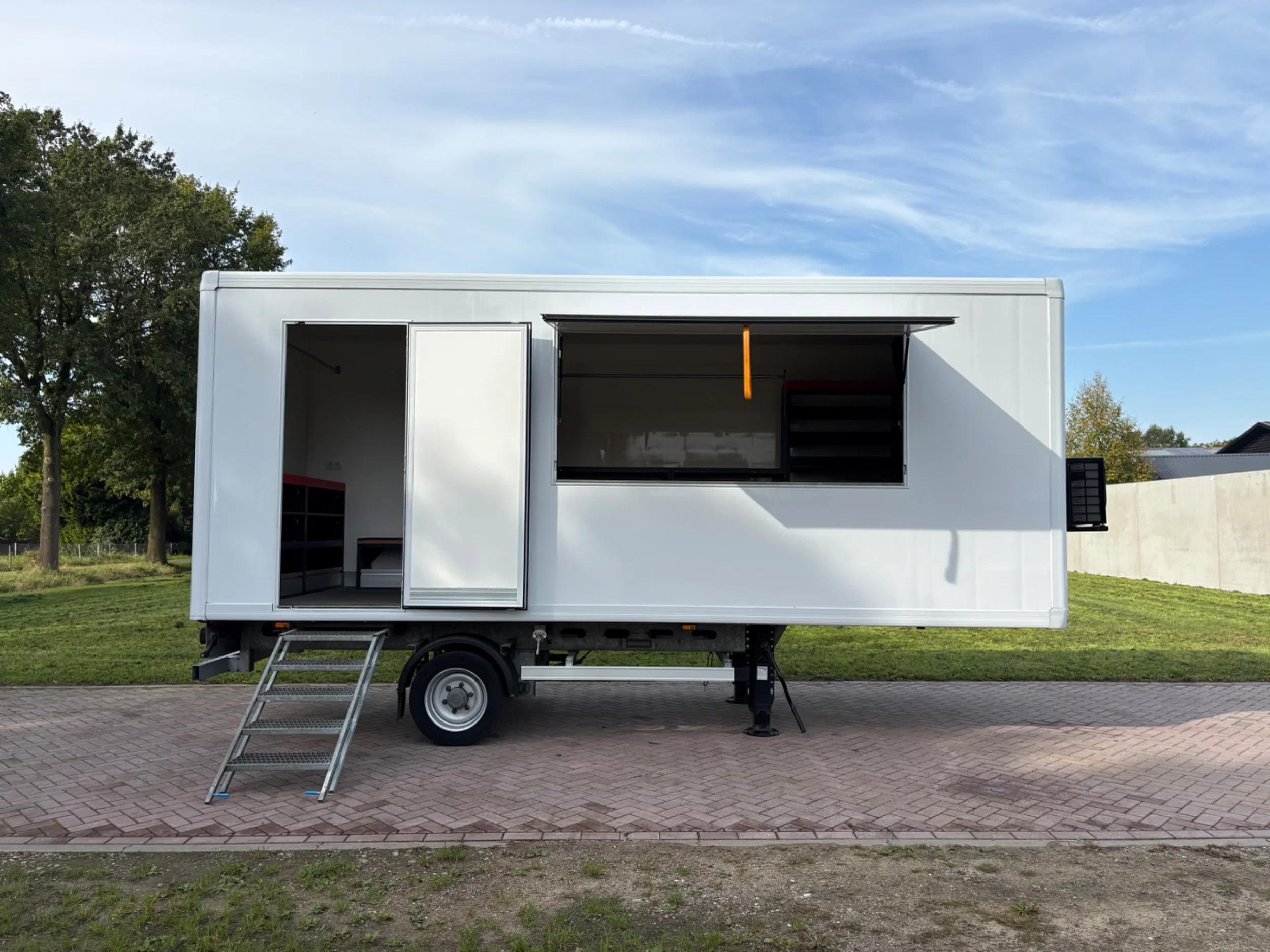 Kuiper PLC 2022 - Be oplegger 5 ton GESLOTEN WURTH inrichting Kast afbeelding 1