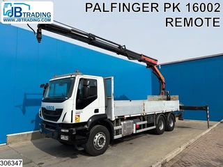 Iveco Trakker 2015 - 360 6x4, Euro 6, leaf spring suspension, Palfinger te koop