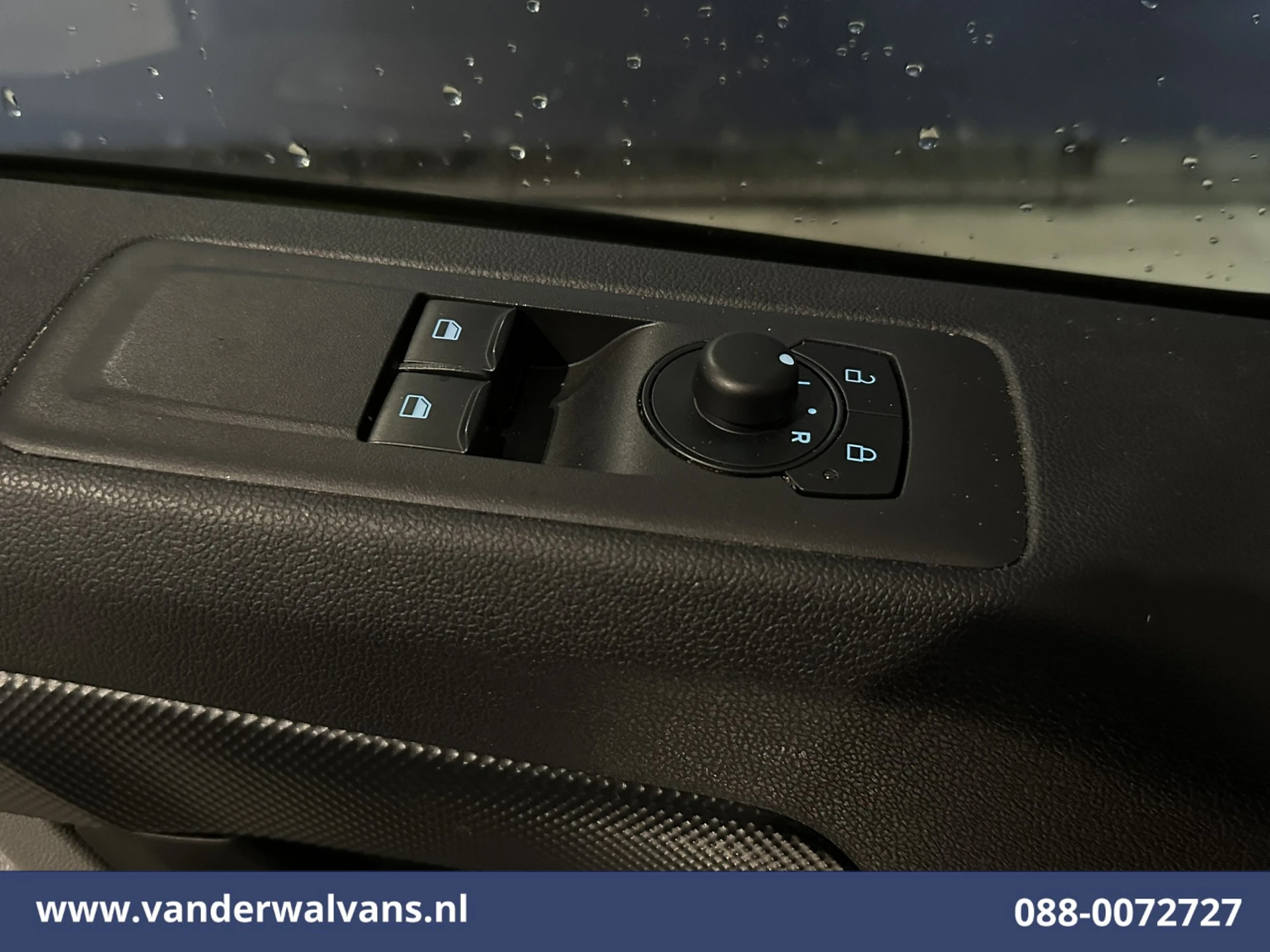 Ford Transit Custom 2024 - 2.0 TDCI 111pk L1H1 Euro6 Airco | Camera | LED | Apple Carplay | Cruisecontrol obrázek 19