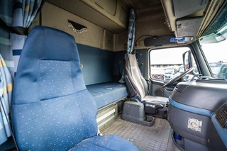 Volvo FH 2008 - 480-6x2+ HYDR. -EURO 5 image 12